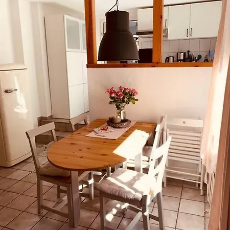 Anne's Luette Stuv Apartment